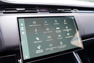 Land Rover Range Rover Sport P440e — photo 14