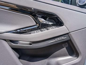 Land Rover Range Rover Evoque P269e — photo 14