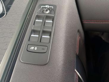 Land Rover Discovery Sport D165 — photo 16