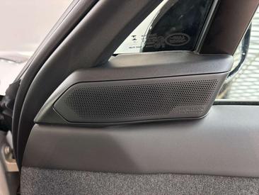 Land Rover Range Rover Sport P460e — photo 12