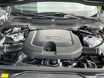 Land Rover Discovery D300 — photo 29