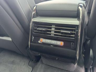 Land Rover Range Rover Sport P460e — photo 25