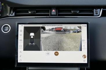 Land Rover Range Rover Evoque P300e — photo 20