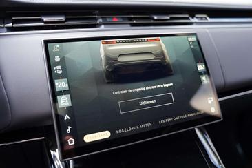Land Rover Range Rover Sport P440e — photo 18
