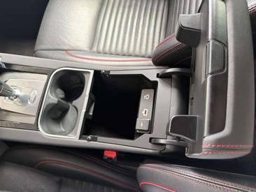 Land Rover Discovery Sport D165 — photo 18