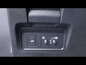 Land Rover Range Rover Evoque P160 — photo 26