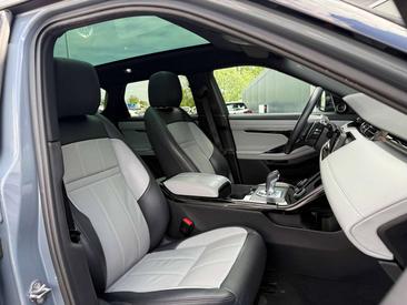 Land Rover Range Rover Evoque P200 — photo 22