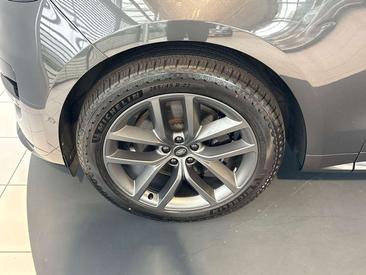 Land Rover Range Rover Sport P440e — photo 21