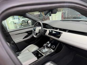 Land Rover Range Rover Evoque P200 — photo 23
