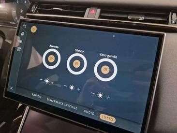 Land Rover Range Rover Velar D200 — photo 21