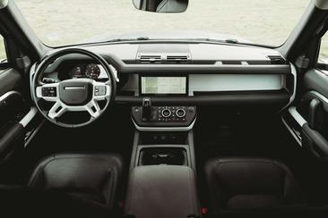 Land Rover Defender 90 Hard Top D250 — photo 18