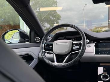 Land Rover Range Rover Evoque P200 — photo 26