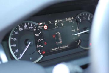 Land Rover Discovery Sport D165 — photo 13