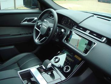 Land Rover Range Rover Velar SE R-DYNAMIC P250 — photo 5
