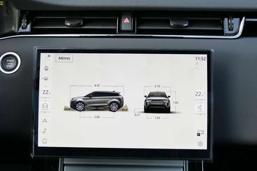 Land Rover Range Rover Evoque P300e — photo 26