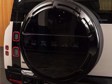 Land Rover Defender 130 D300 MHEV — photo 30