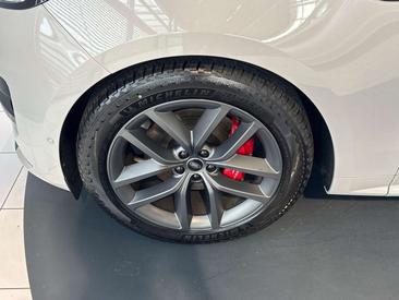 Land Rover Range Rover Sport P460e — photo 21