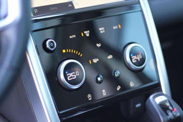 Land Rover Discovery Sport D165 — photo 15