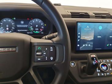 Land Rover Defender 130 D300 MHEV — photo 13