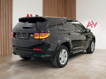 Land Rover Discovery Sport P300e PHEV R-Dynamic — photo 4
