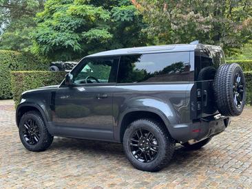 Land Rover Defender 90 3.0D LICHTE VRACHT — photo 4