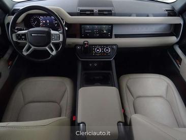 Land Rover Defender 110 SE 3.0D I6 200 CV AWD Auto — photo 4