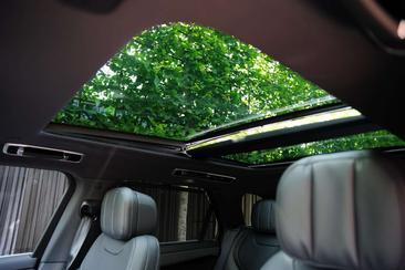Land Rover Range Rover Sport P460e — photo 25