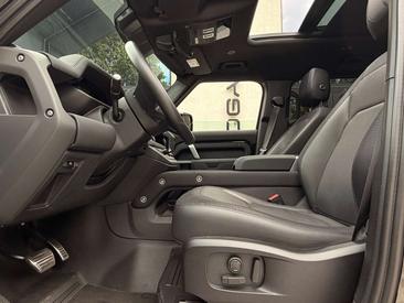 Land Rover Defender 110 X-Dynamic HSE 3.0 D MHEV D300 — photo 8