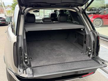 Land Rover Range Rover D300 — photo 11