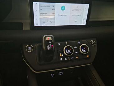 Land Rover Defender 110 XS Edition Awd 3.0 I6 Mhev 400cv Auto — photo 10
