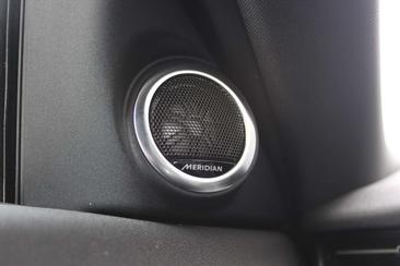 Land Rover Range Rover Evoque P269e — photo 11