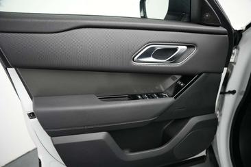 Land Rover Range Rover Velar — photo 10