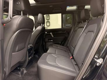 Land Rover Defender 110 X-Dynamic HSE 3.0 D MHEV D300 — photo 10