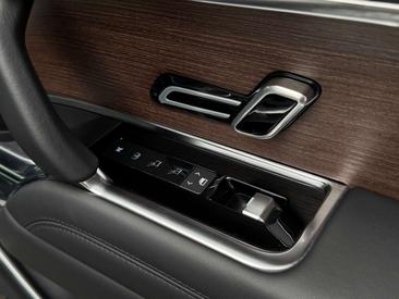 Land Rover Range Rover D300 — photo 14