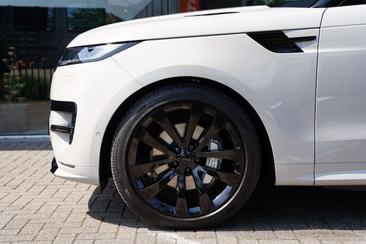 Land Rover Range Rover Sport P460e — photo 30