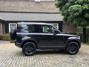 Land Rover Defender 90 3.0D — photo 9