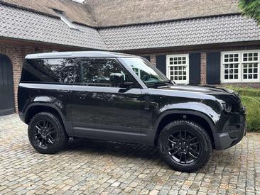 Land Rover Defender 90 3.0D — photo 10