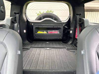 Land Rover Defender 90 SE 3.0 D MHEV D200