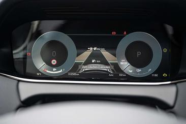 Land Rover Range Rover Evoque P269e — photo 16