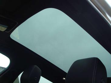 Land Rover Range Rover Velar SE R-DYNAMIC P250 — photo 16