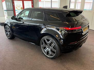 Land Rover Range Rover Evoque P300e R-Dynamic S — photo 4