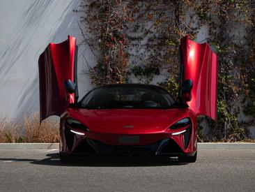McLaren Artura — photo 3
