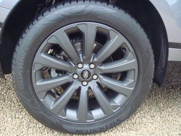 Land Rover Range Rover Velar SE R-DYNAMIC P250 — photo 18
