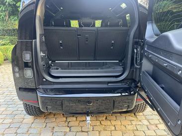Land Rover Defender 90 3.0D WINTERPACK/TREKHAAK/DRIVERASSIST — photo 15