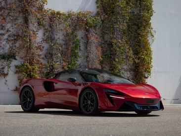 McLaren Artura — photo 4