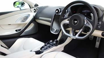 McLaren GT — photo 4