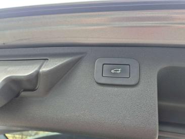Land Rover Discovery Sport R-Dynamic S PHEV 4WD P300e — photo 19