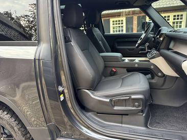 Land Rover Defender 90 3.0D LICHTE VRACHT — photo 18