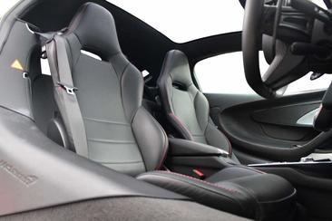 McLaren GT — photo 7