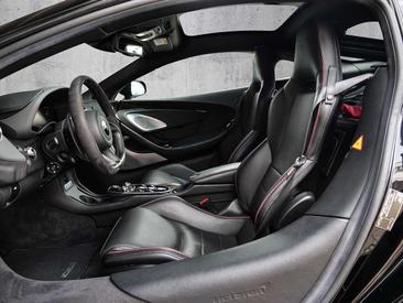 McLaren GT — photo 8